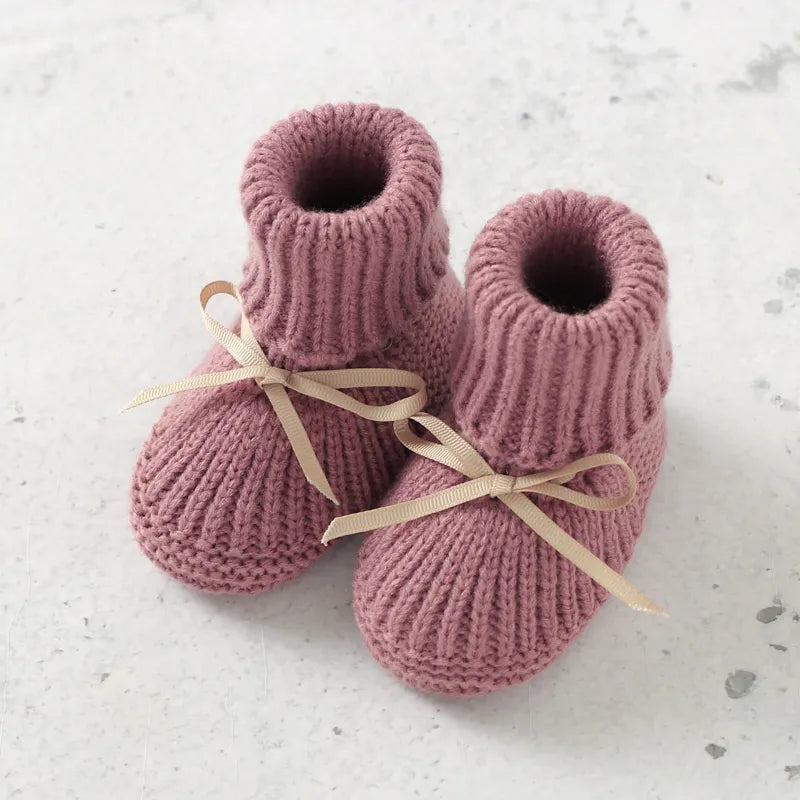Wugugu 82W898A-4 Baby Shoes: Soft Knitted First Walkers for Comfort and Style