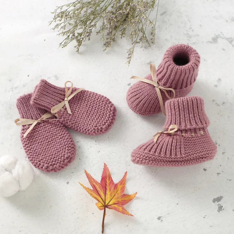 Wugugu 82W898A-4 Baby Shoes: Soft Knitted First Walkers for Comfort and Style