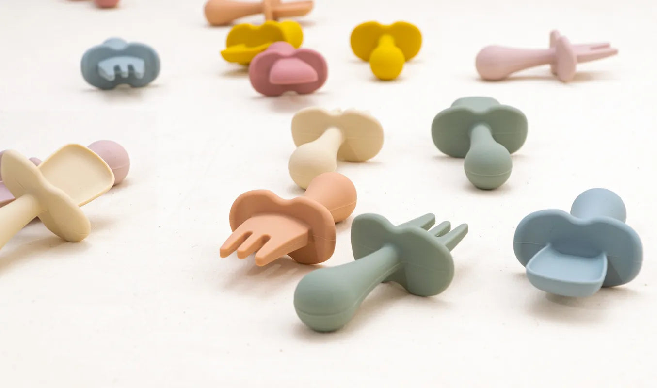 Premium Silicone Utensils: Tongue Pressing Flatware Set for Babies